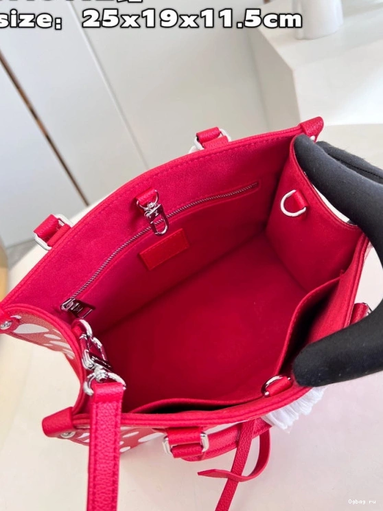 PM LOUIS ONTHEGO VUITTON 0725